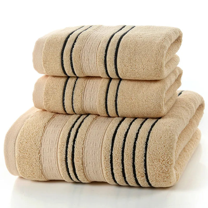 100% cotton towel set with white bath towel 70x140cm and face towel 34x74cm on bathroom rail
