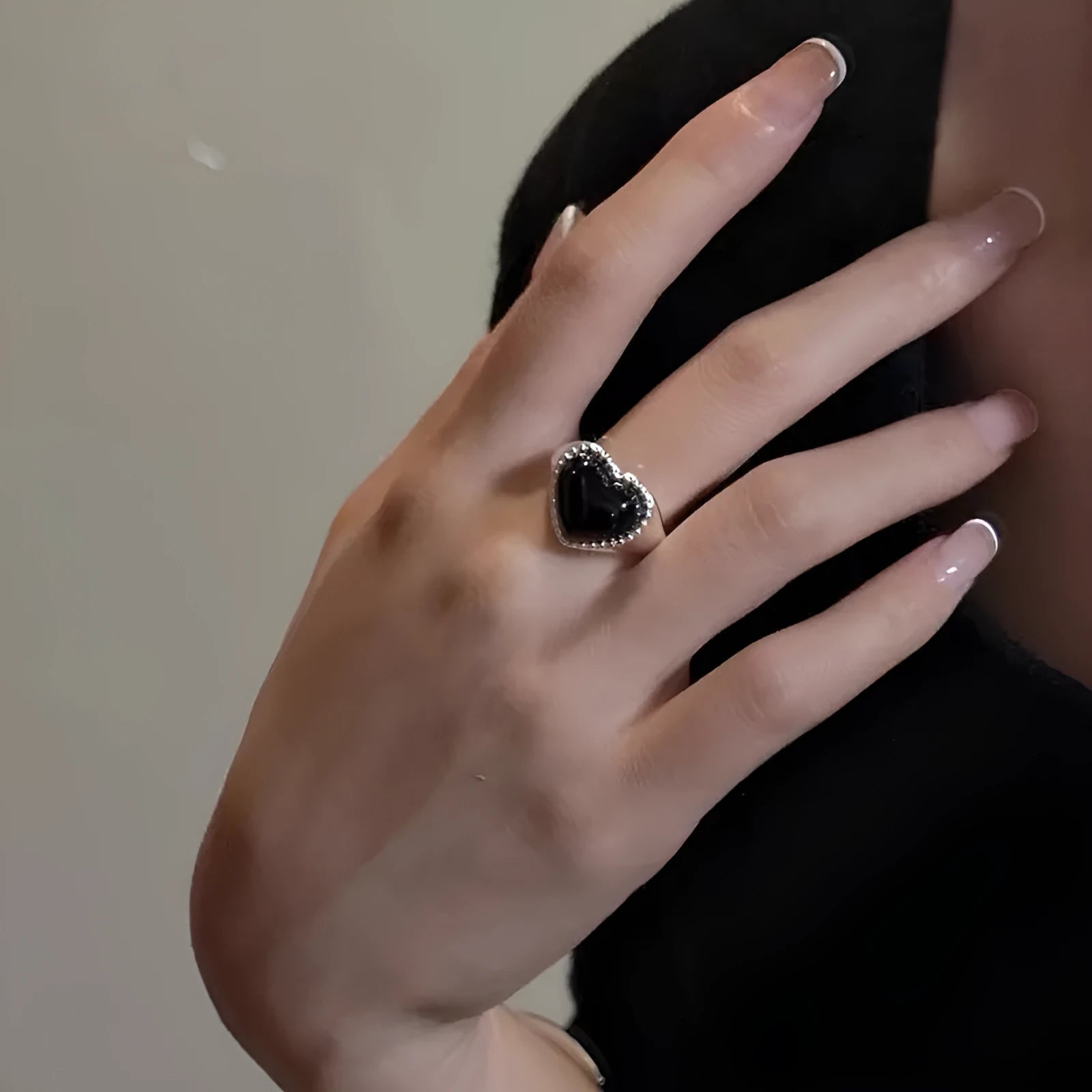 S925 sterling silver heart ring with black agate stone and adjustable opening