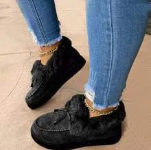 Cotton warm shoes with velvet lining in various colours, showing round toe and rubber sole
