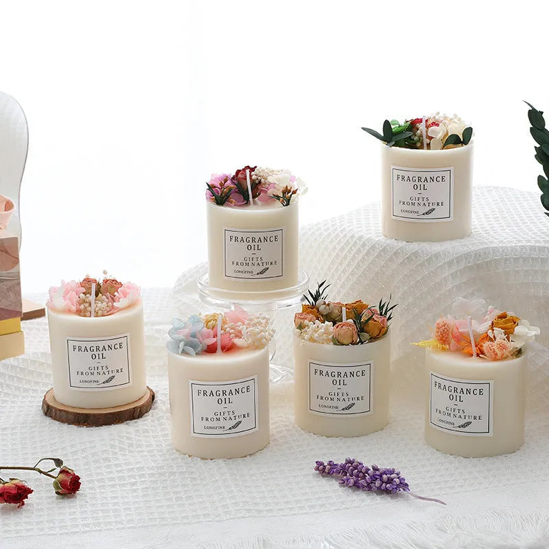 Dried flowers decorative aromatherapy candle in glass jar with 330g wax content, available in nine scent options
