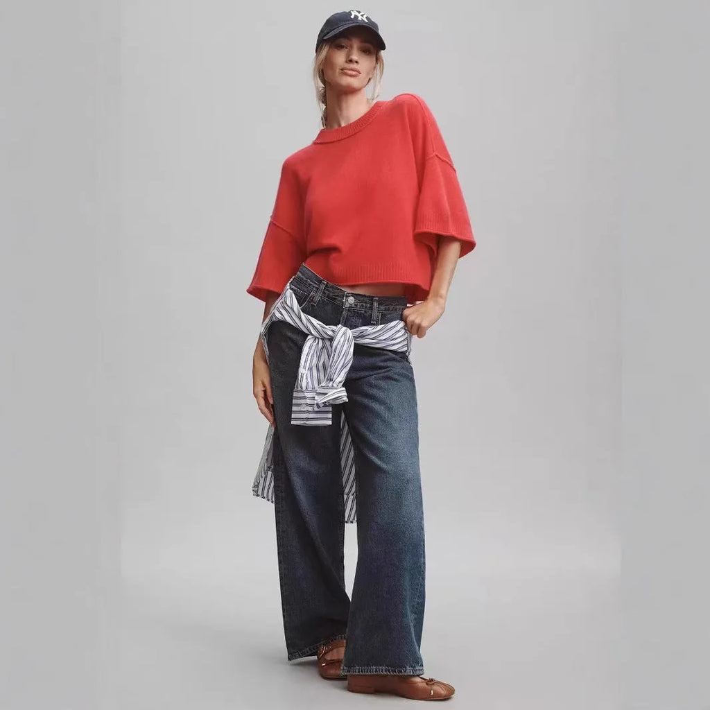 Red hot girl style viscose T-shirt with exposed navel design on mannequin