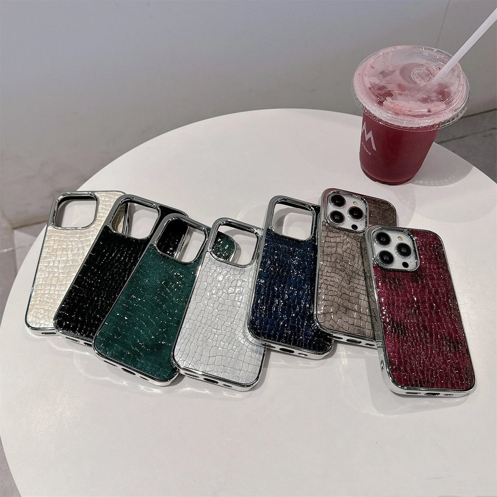 Glossy crocodile pattern imitation leather anti-fall phone case for iPhone 14, black