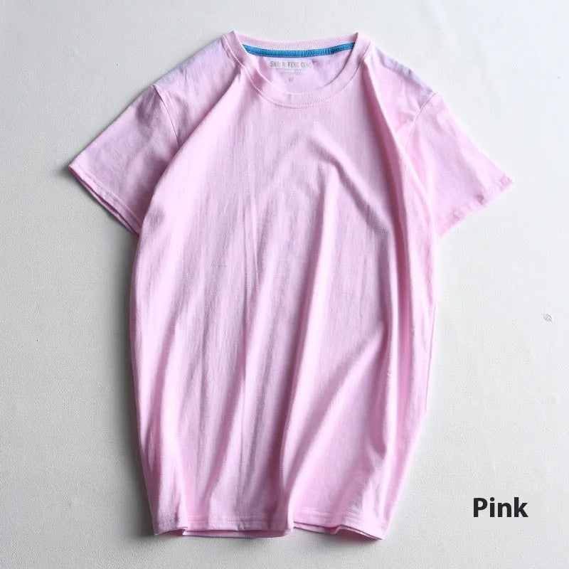 Men's solid colour combed cotton t-shirt with short sleeves and round neck.