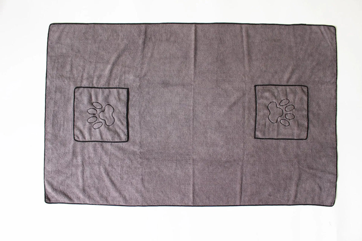 Grey microfiber pet towel 50x100cm nylon square bath towel with embroidered cartoon detail for dogs and cats