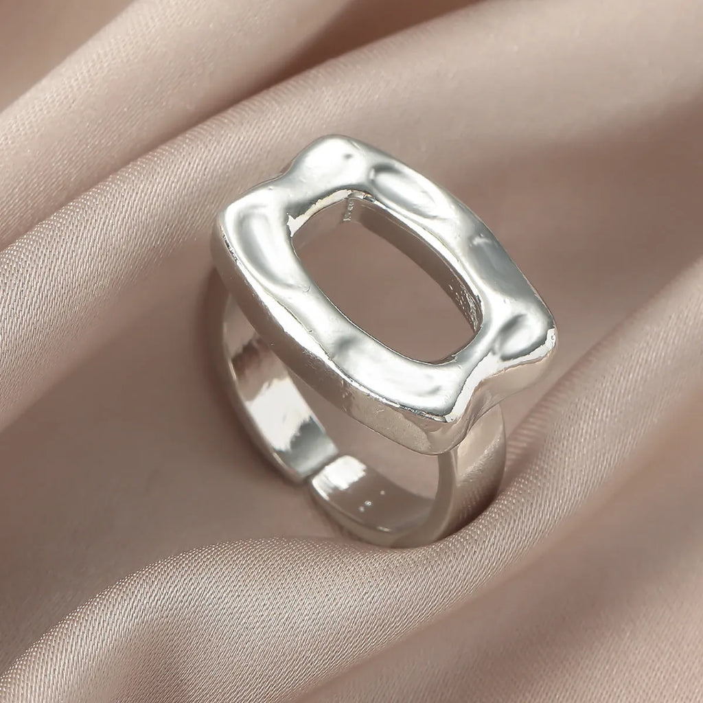Exaggerated metal texture glossy round geometric alloy ring in KC Gold for women
