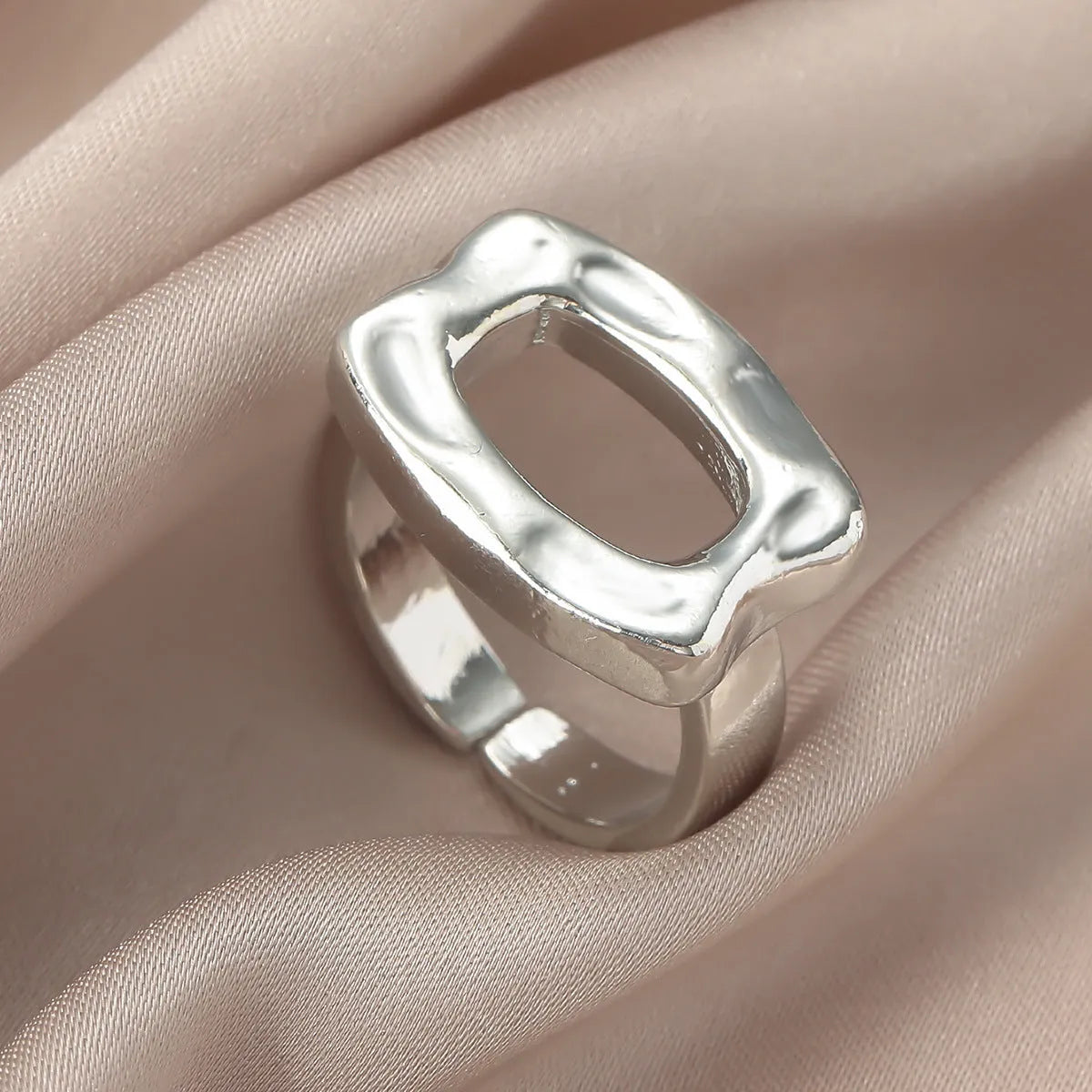 Exaggerated metal texture glossy round geometric alloy ring in KC Gold for women
