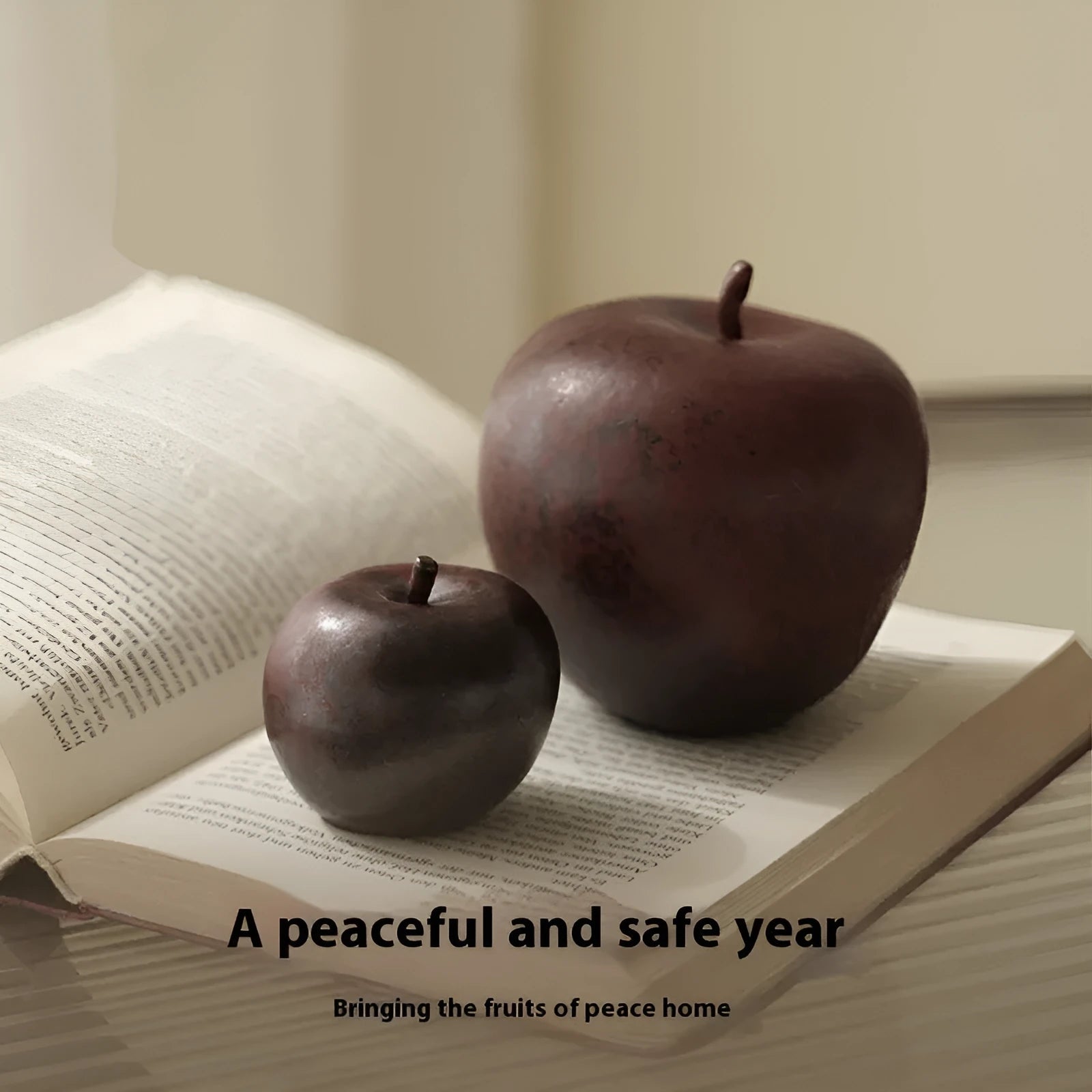 Ceramic apple ornament in retro Chinese style for desktop decoration