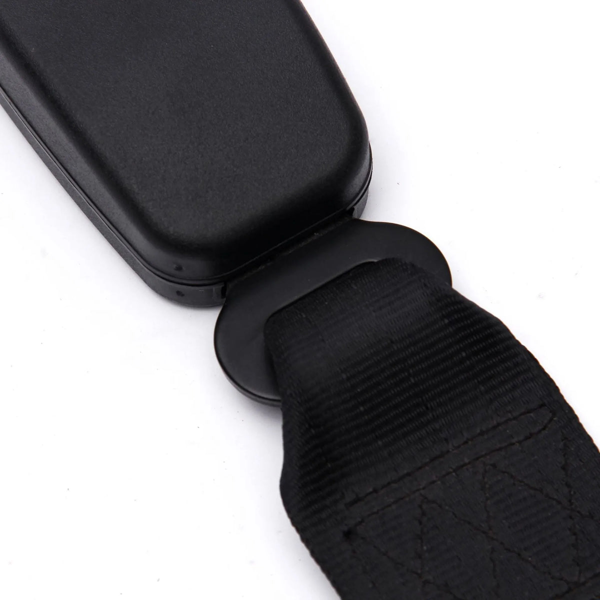 GM car seat belt extender in black 23cm fully enclosed style with ABS buckle and polyester strap