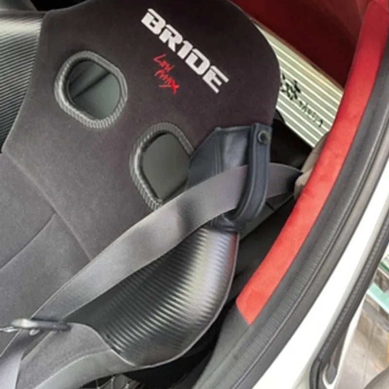 Black leather racing seat belt limit buckle cover with coloured attachment lines for Recaro and Bride seats