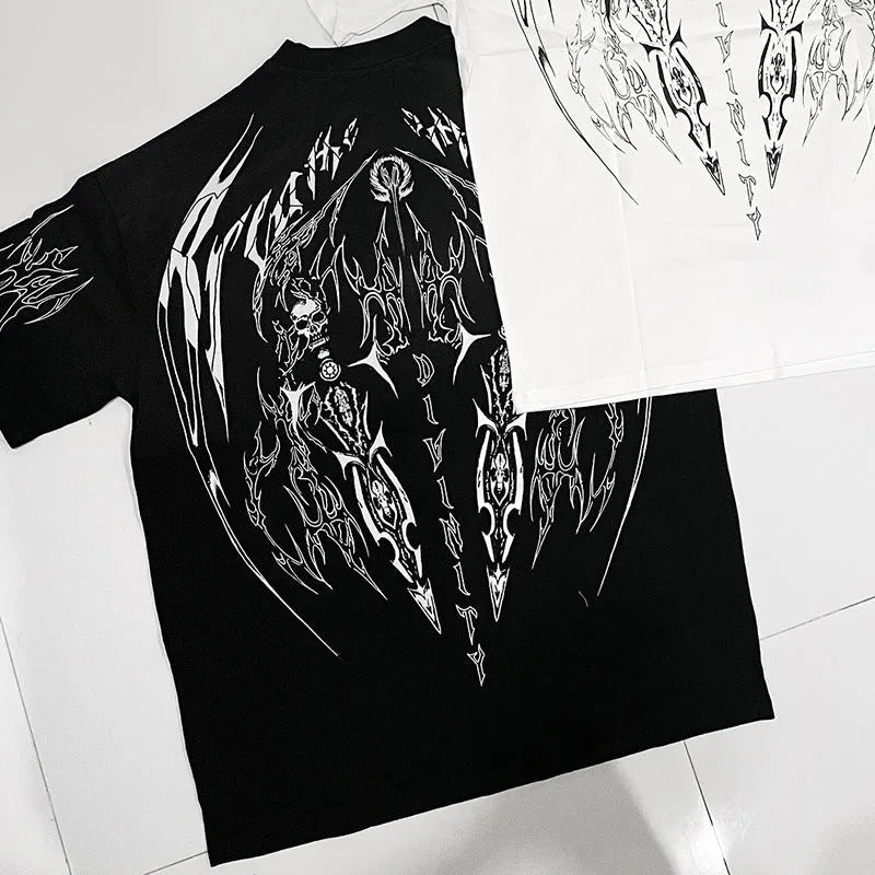 Dark style loose fit men's cotton T-shirt with gilding detail on short sleeves