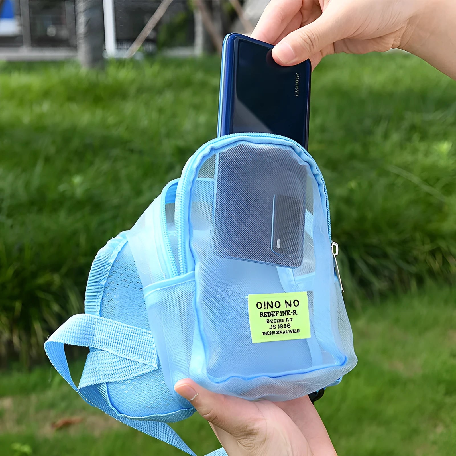Breathable mesh dog backpack carrier in polyester canvas available in four colours