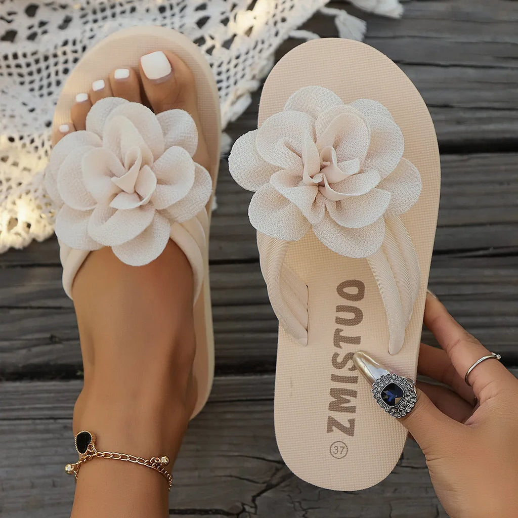 Plus size women's casual PU slippers in green, rose red, or beige with round toe.