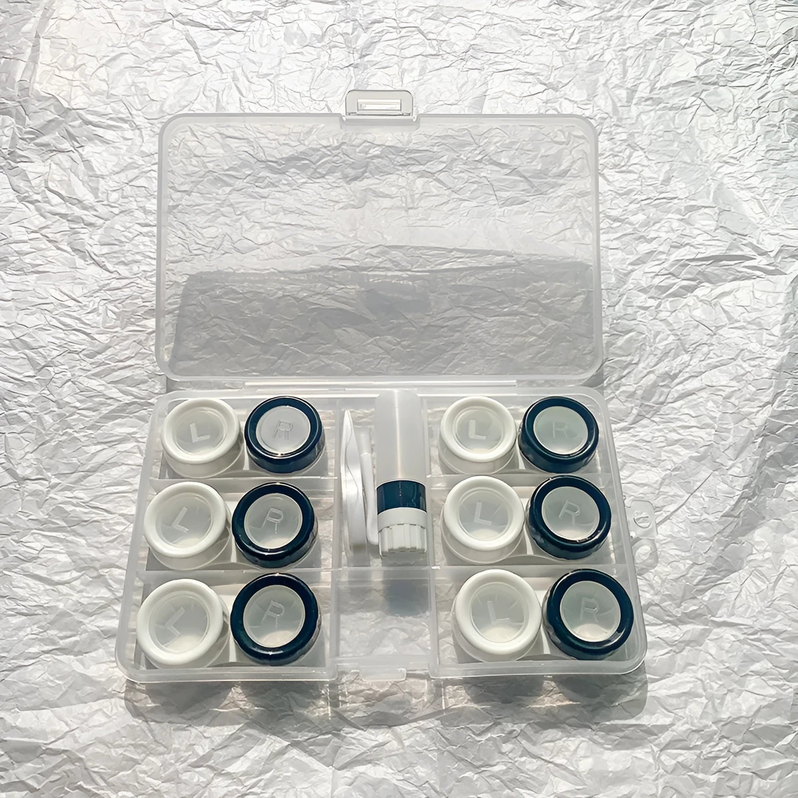 Portable rectangle contact lens case with vibration cleaning function in various colour combinations