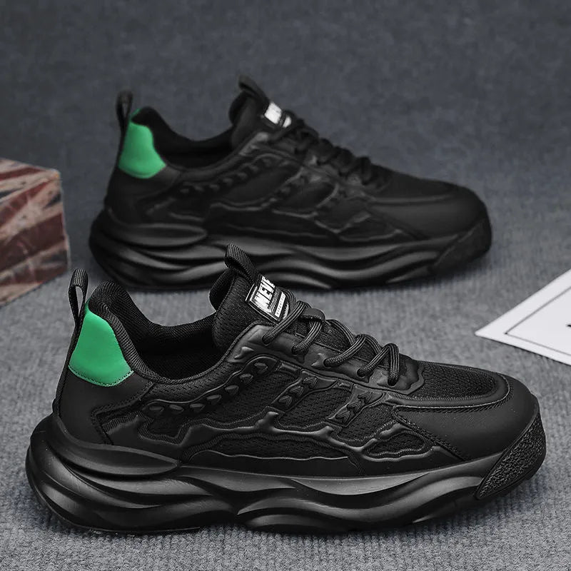 Men's solid colour breathable mesh shoes with round toe in black or white