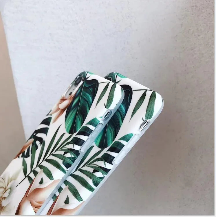 Retro banana leaf floral design TPU phone case in flower leaves colour for compatible iPhone models