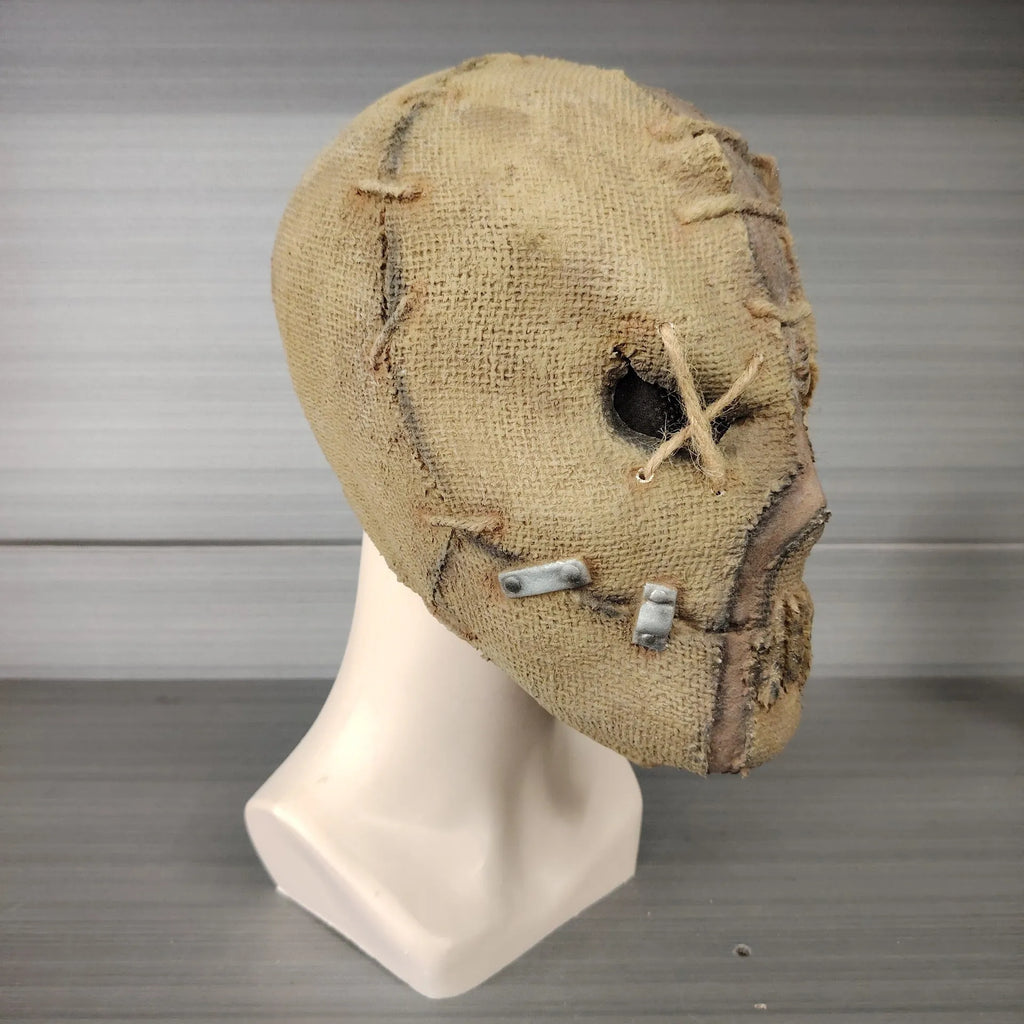 Scar skull design latex horror mask for Halloween costumes measuring 31cm tall