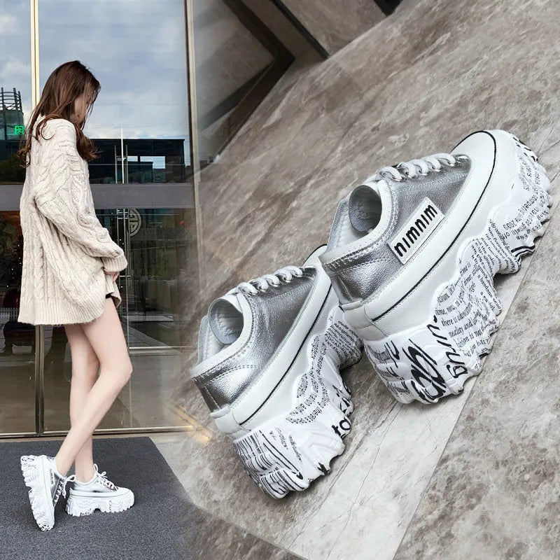 Trendy casual heightening sneakers in microfiber leather, solid colour black, newspaper trifle bottom outsole