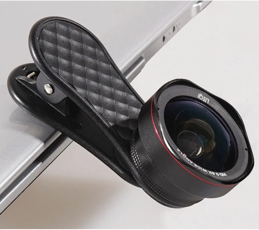 Smartphone wide-angle and macro lens kit with clip, storage box, and cleaning cloth