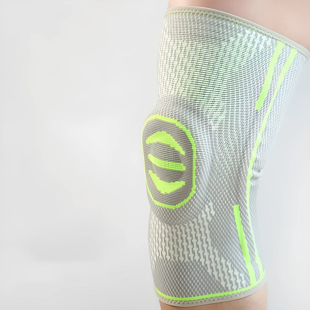 Cotton mountaineering knee pads in green, blue, yellow colours available in M, L, XL sizes