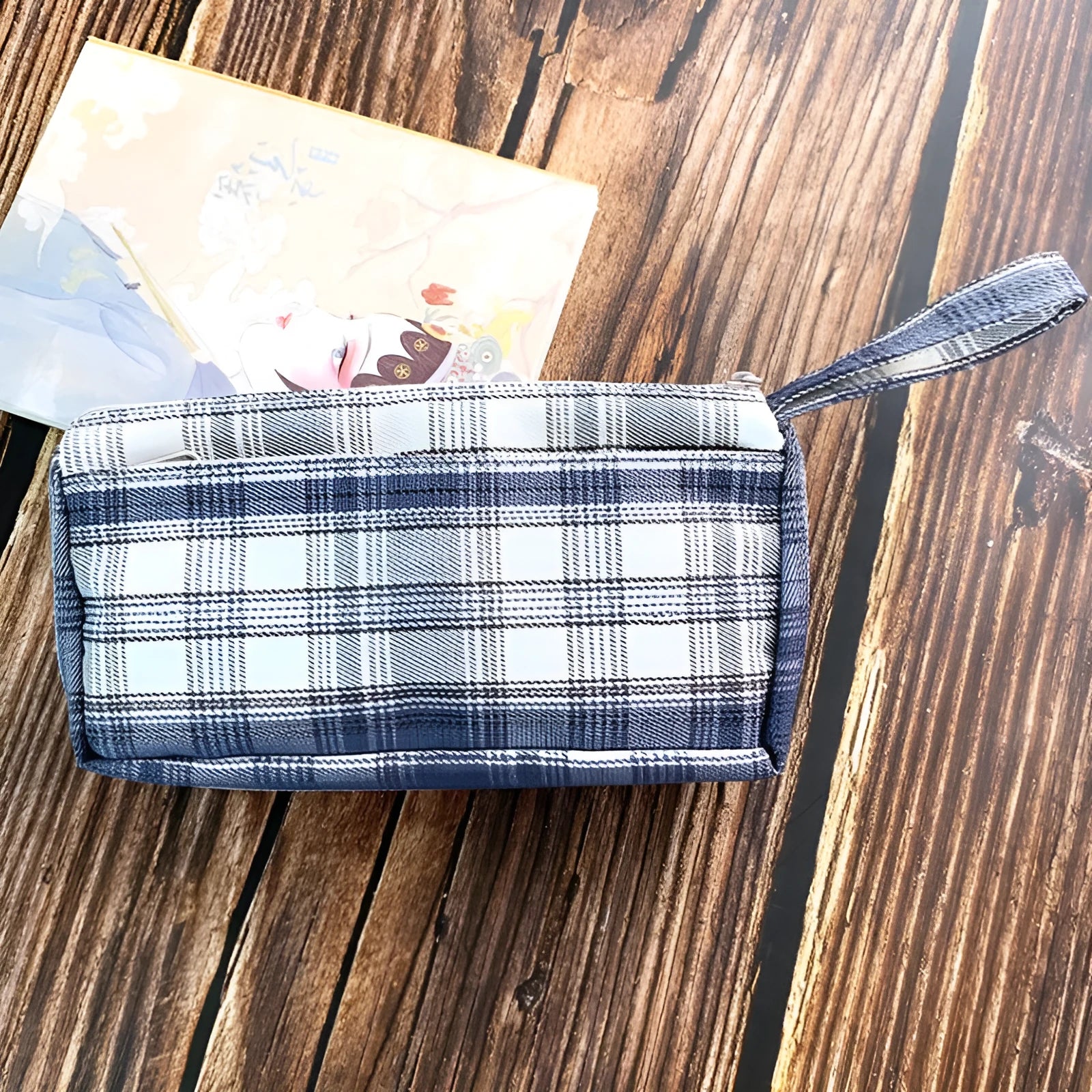 Double-layer canvas stationery bag in striped grid pattern, square shape, casual style