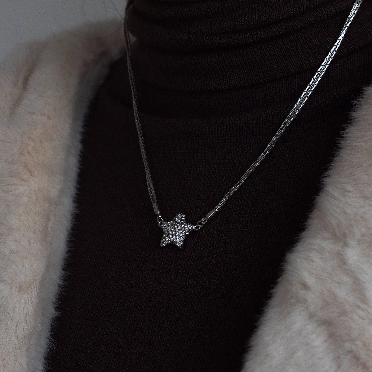 Magnetic five-pointed star necklace with rhinestones, copper electroplated pendant, water wave chain, 21-50cm