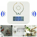 White carbon monoxide alarm unit for wall mounting with wireless communication and audible alarm function