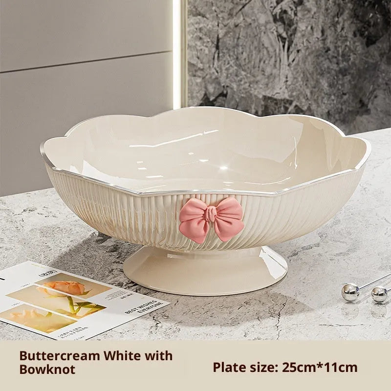 Light luxury plastic fruit plate with drain in cream white colour