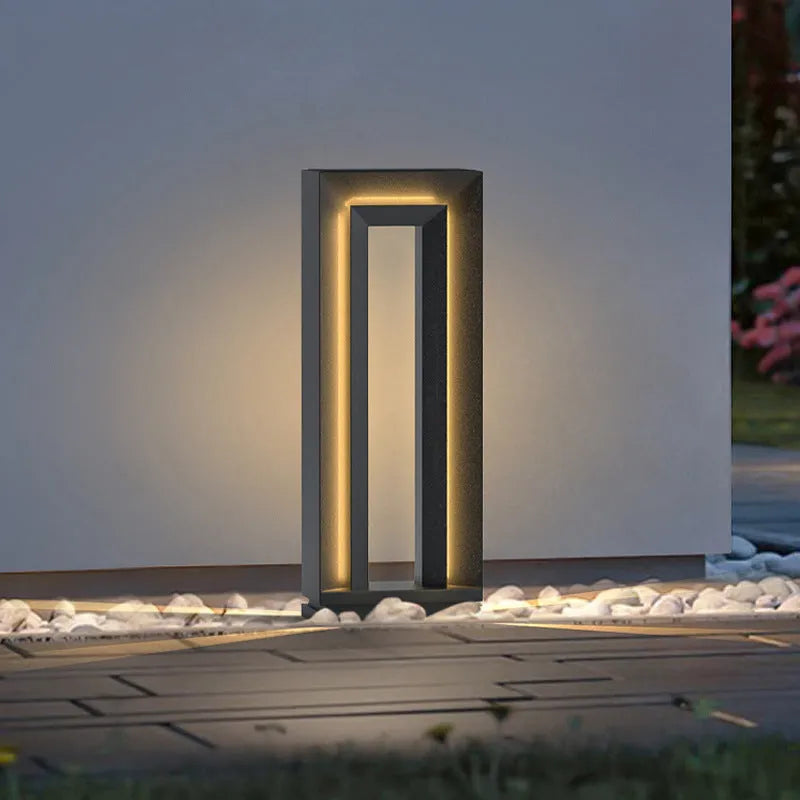 Square geometric design outdoor garden lamp with solar panel and 62cm height