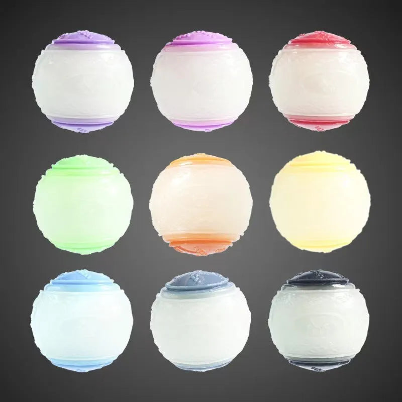 TPR rubber dog training ball with sound feature in dual-colour design
