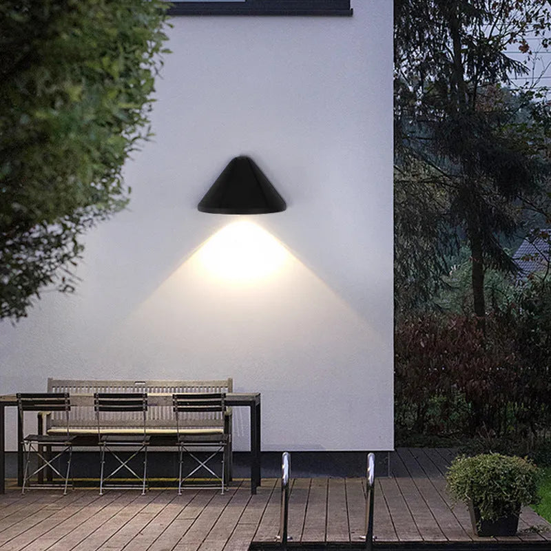Modern waterproof LED door spotlight 12W warm light in black finish for outdoor wall mounting