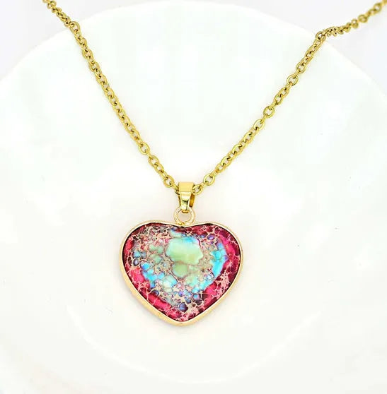 Heart-shaped emperor stone necklace with natural stone pendant in red and blue colour options, single necklace.