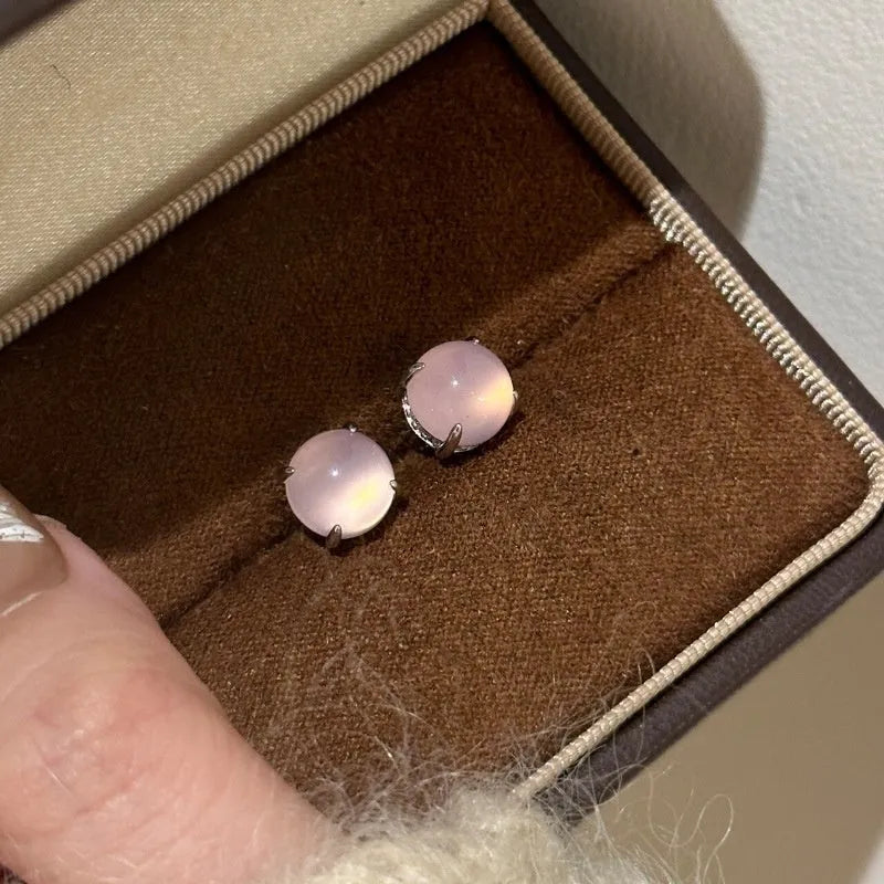 Chinese retro round egg surface chalcedony earrings in copper with four-claw settings