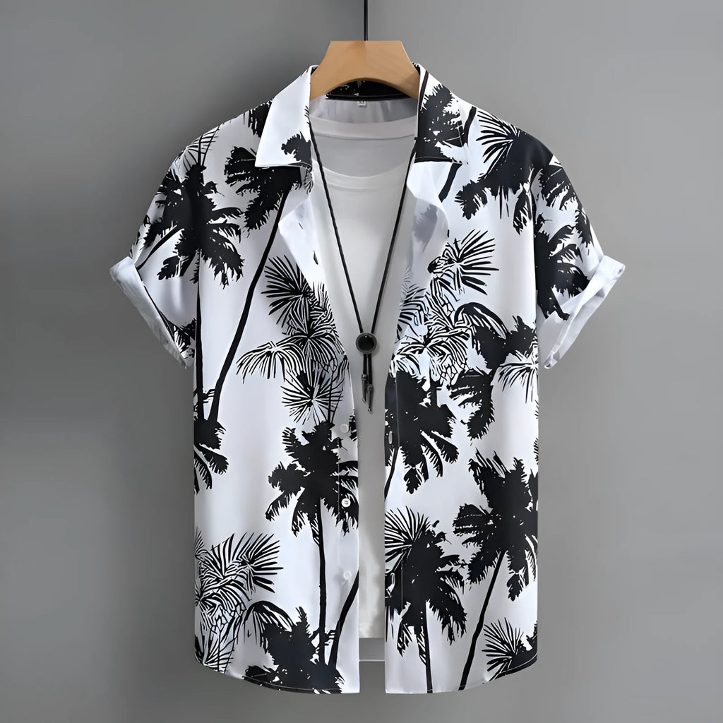Men's short-sleeved Hawaiian shirt with a colourful 3D printed pattern, on a mannequin.
