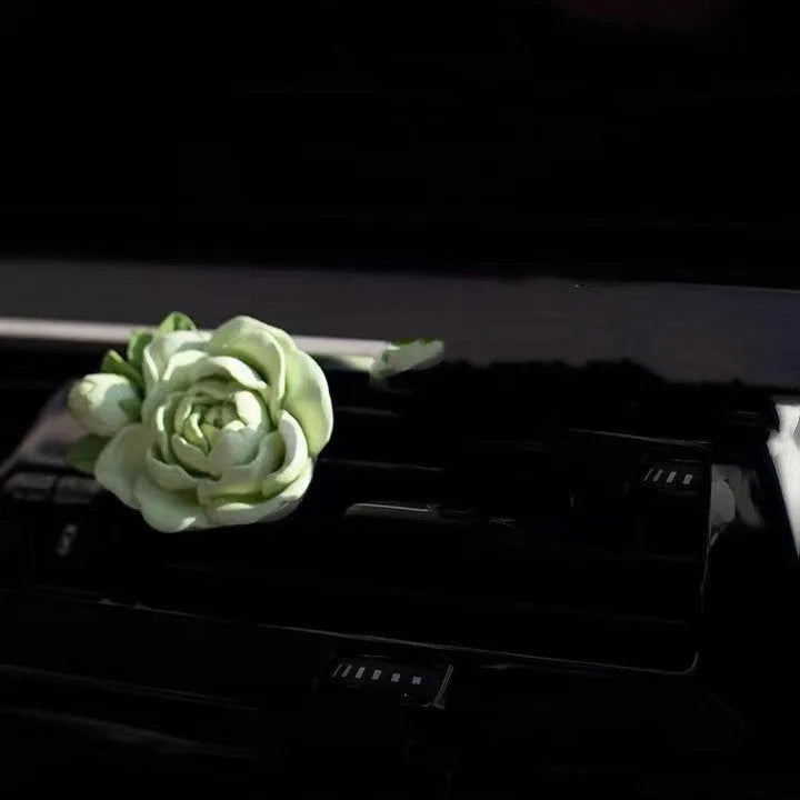 Jasmine car perfume solid air vent clip with gypsum base and essential oil