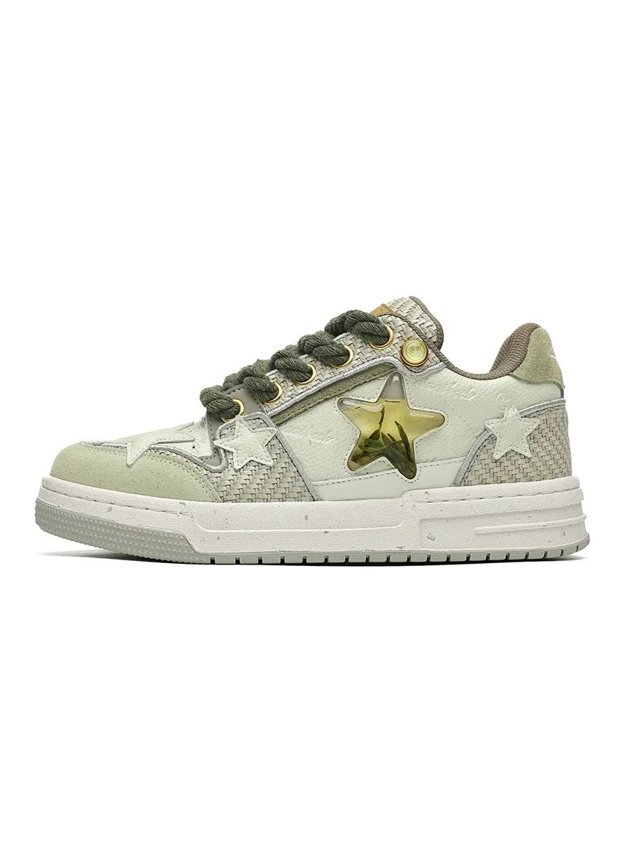 Cowhide leather platform running shoes in West Lake dragon well tea colour with round toe and lace-up closure