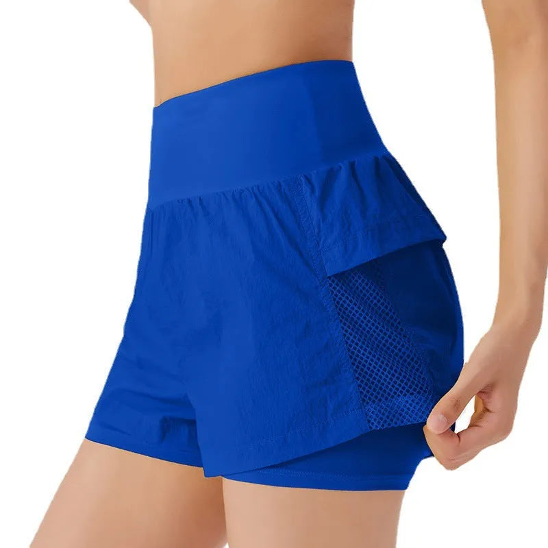 Women's cotton blend sports shorts in loose fit with quick-drying function
