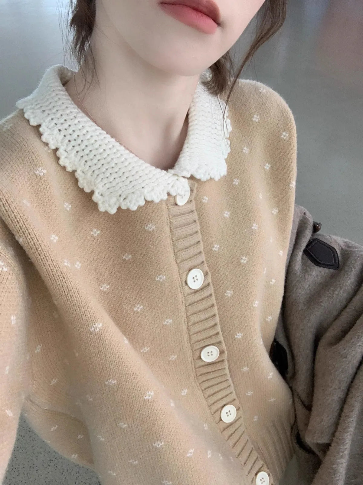 Retro Peter Pan collar floral knitted cardigan coat in casual style