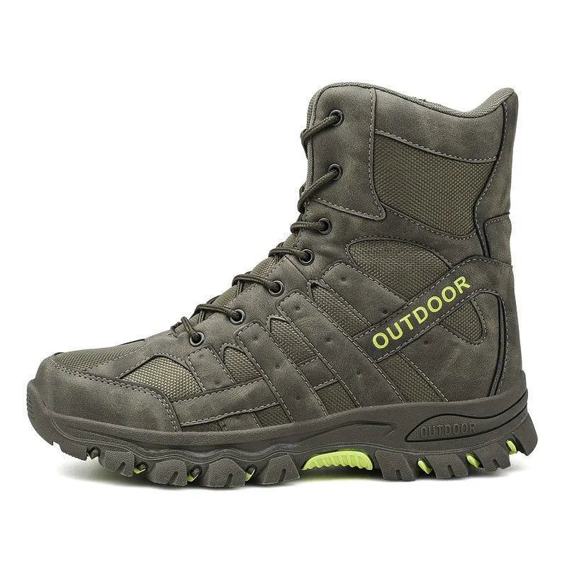 Men's tactical high-top boots in black with wear-resistant rubber outsole, suitable for outdoor mountaineering and field use