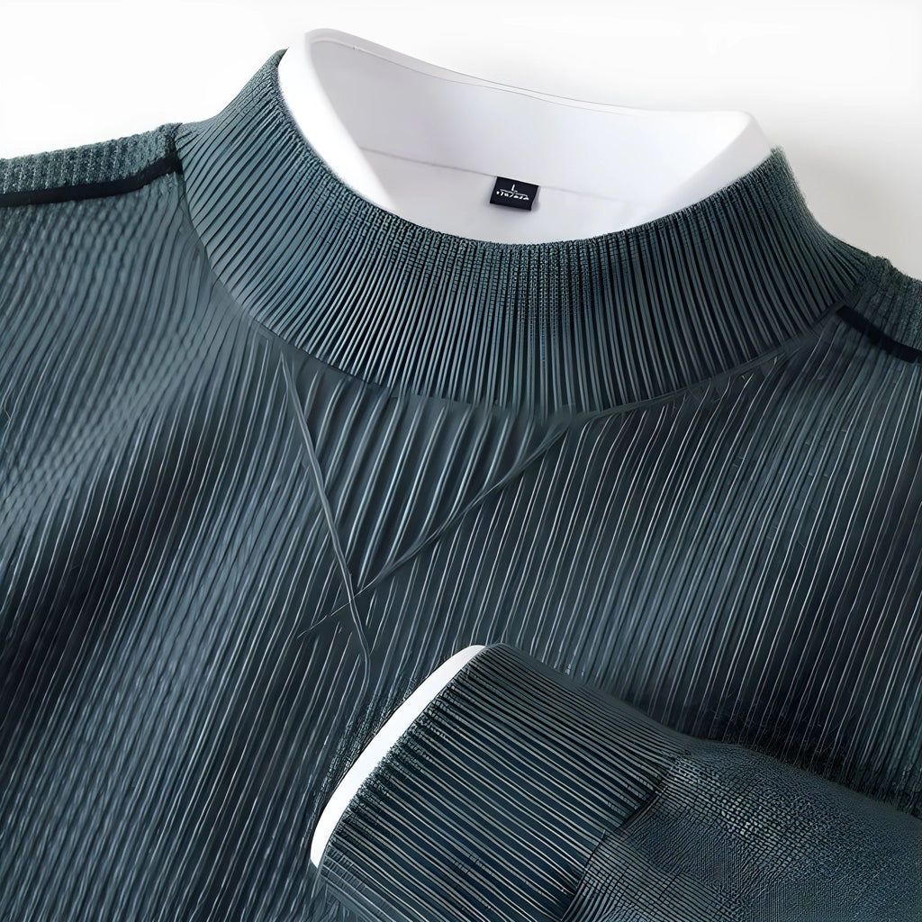 Men's wavy patterned pullover sweater in light green with stand collar and cotton lining