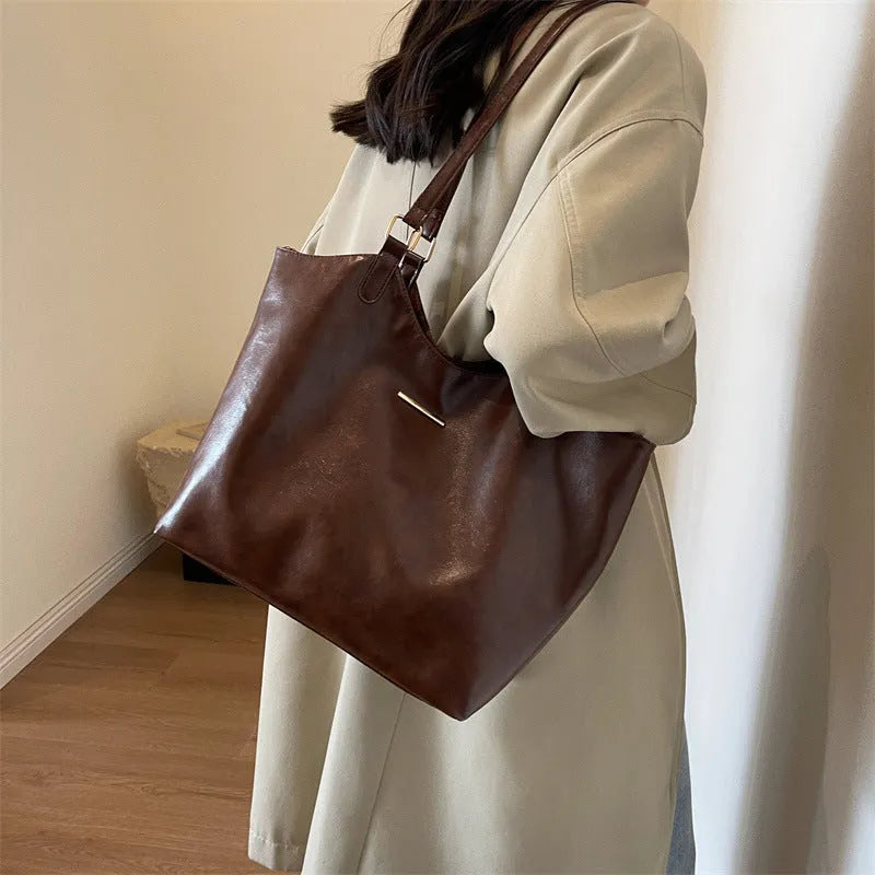 Large capacity corduroy one-shoulder underarm bag with PU lining and contrast colour detail, shown in black, milky white, brown, and beige.