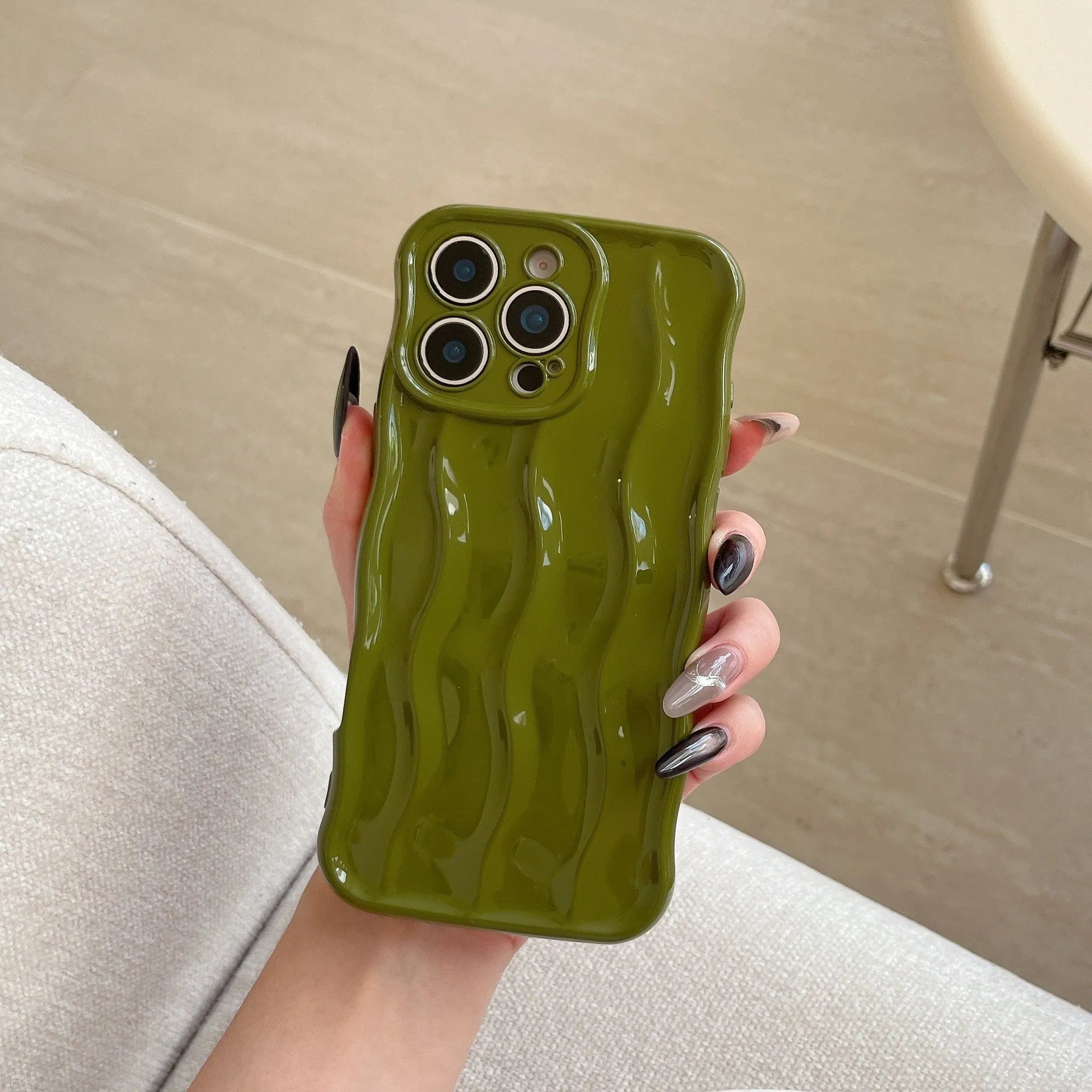 Electroplating three-dimensional wave stripe TPU phone case for iPhone 17 series in multiple colour options