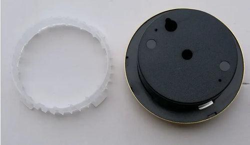 Analog thermometer and hygrometer with aluminium ring and dial for indoor outdoor monitoring