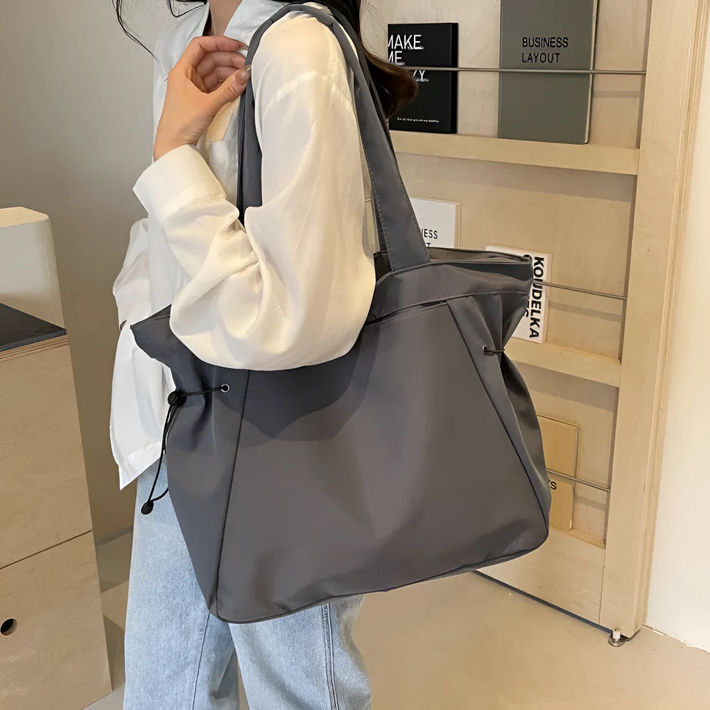 Soft foldable Oxford cloth tote bag in street style with shoulder strap