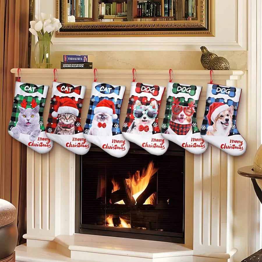 Printed cloth Christmas decoration panel with puppy or cat design on plaid background measuring 26x36cm