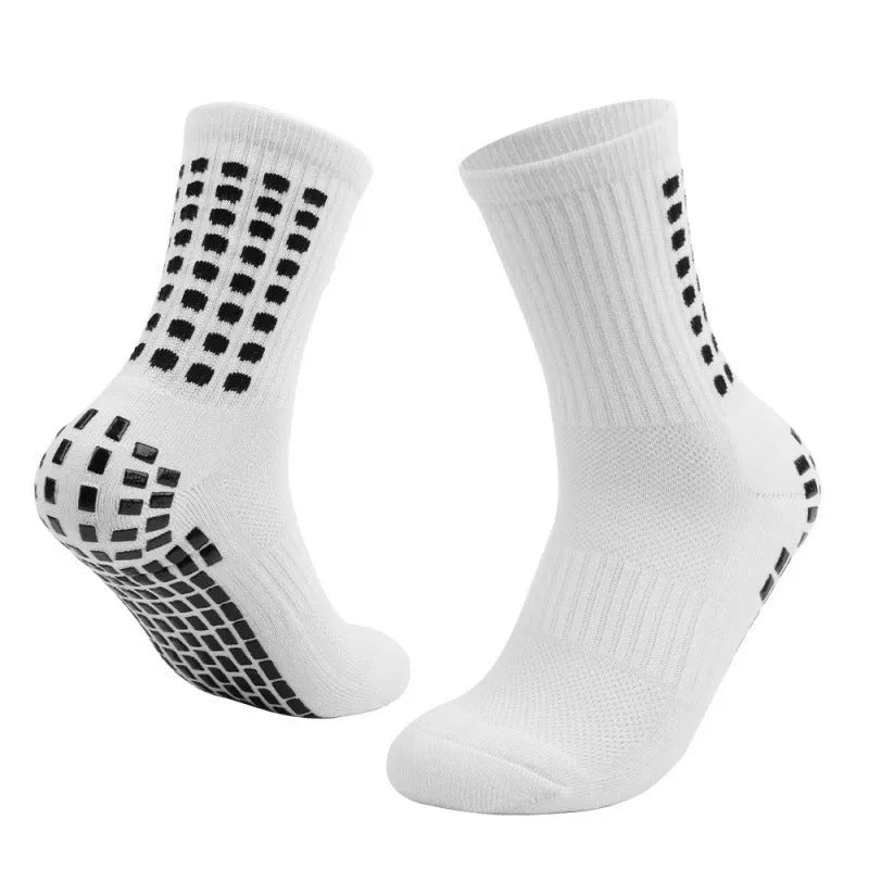 Breathable basketball socks with non-slip rubber studs sole in polyester cotton fabric