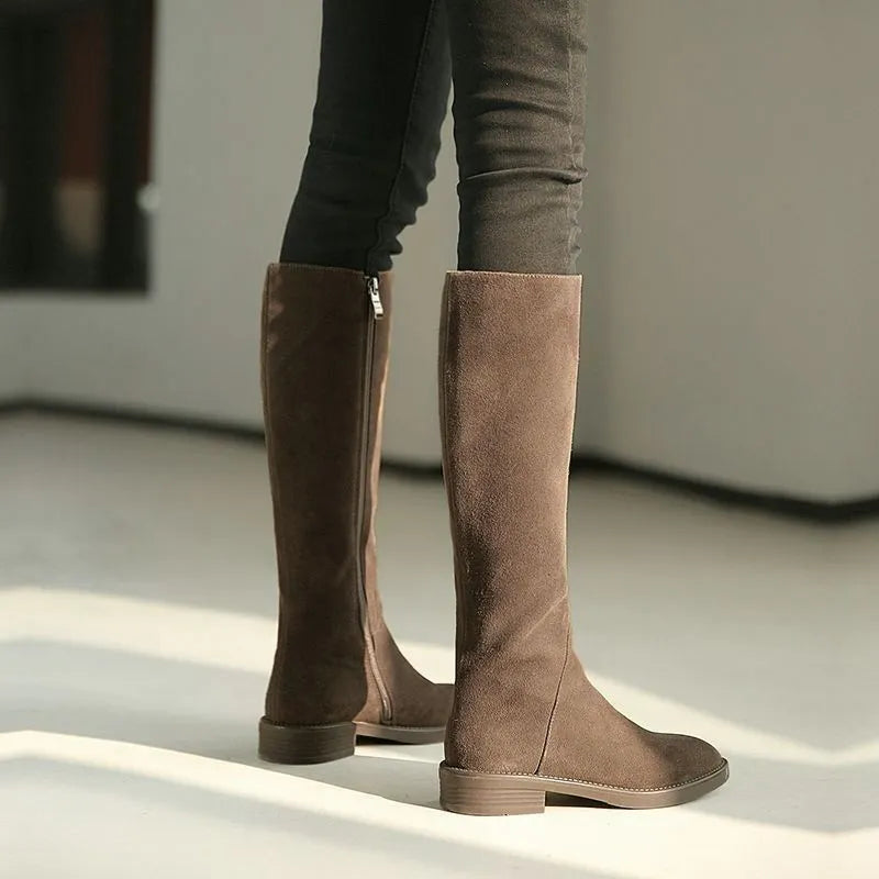 Women's solid colour frost-finished sheepskin Martin boots flat heel front lace-up round toe black with velvet