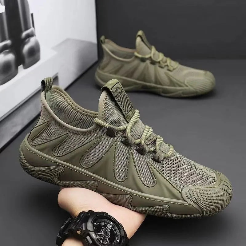 Breathable mesh sports shoes for men casual lace-up sneakers black non-slip Oxford sole
