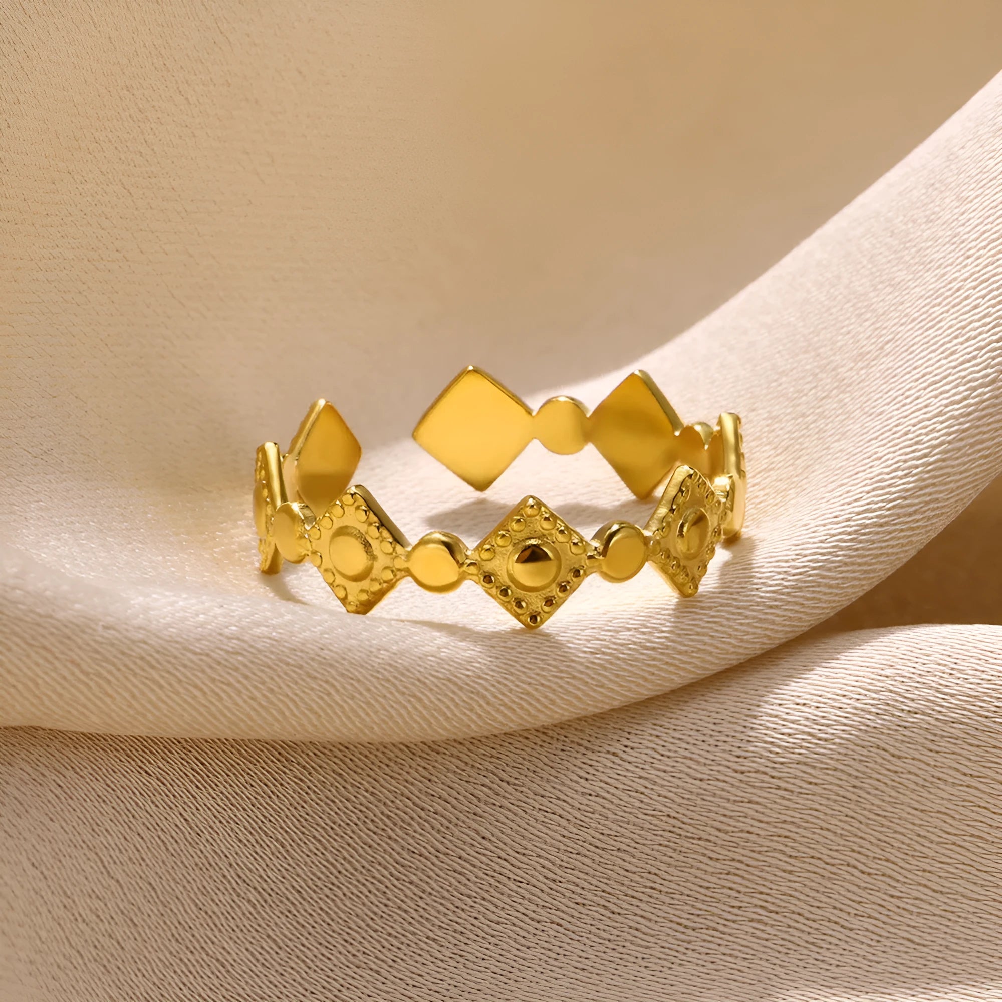 Geometric gold diamond women's ring in titanium steel with free size adjustable fit