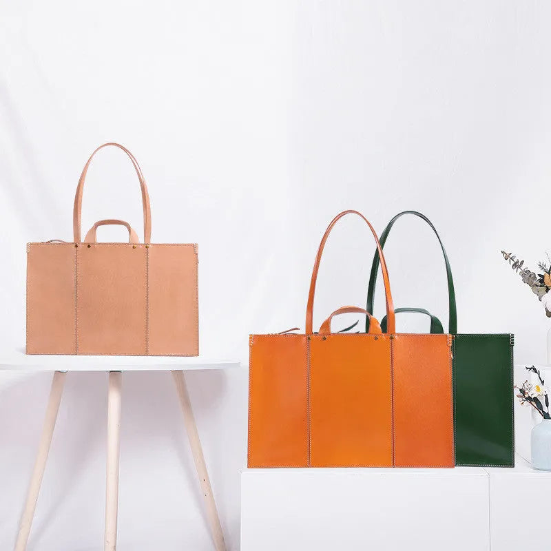 Large retro tote bag in vegetable tanned leather with top layer cowhide, 52cm by 33cm, in 8751Brown