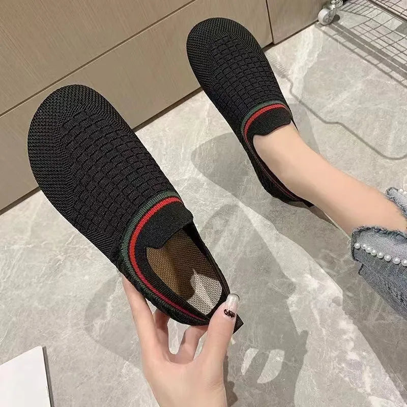 Women's casual slip-on shoes with breathable mesh upper, non-slip rubber sole, low heel, in black